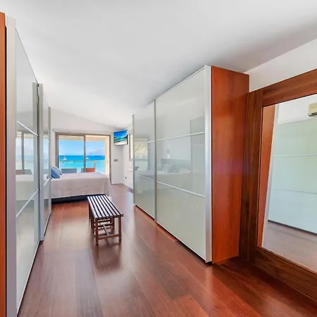 Apartment Mir - Frontline, Large Balcony & Sea View Pollenca